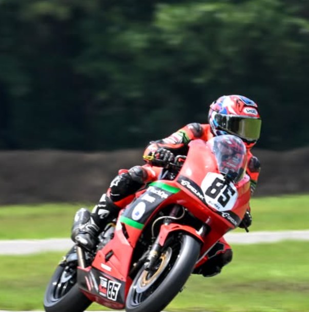 Brayden Burke #85 racing the Ninja 400